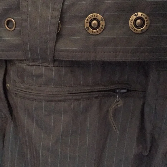 Roxy Snow coveralls. Taupe/turquoise pinstripes. Onesie. Hood/faux fur. Size S. - Picture 7 of 15